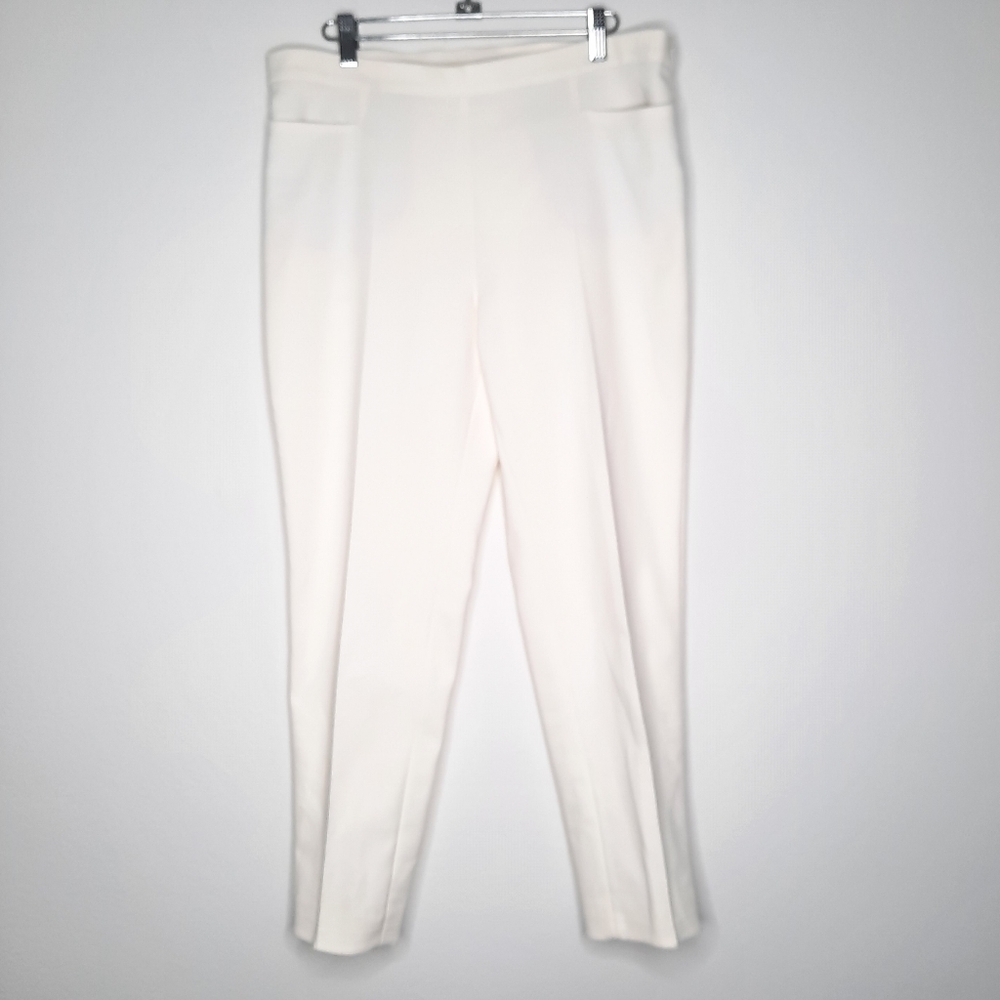 Akris Punto Off White Highwaisted Cropped Pants 12